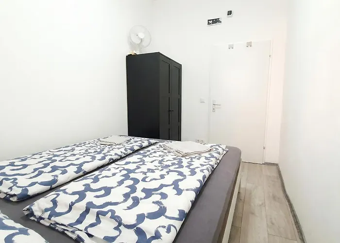 Quick Access To Center - Simple Private With Wifi Apartment Vienna